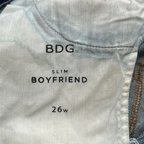 BDG Slim Fit Boyfriend Distressed Denim Women’s Jeans Size 26 - Picture 8 of 12